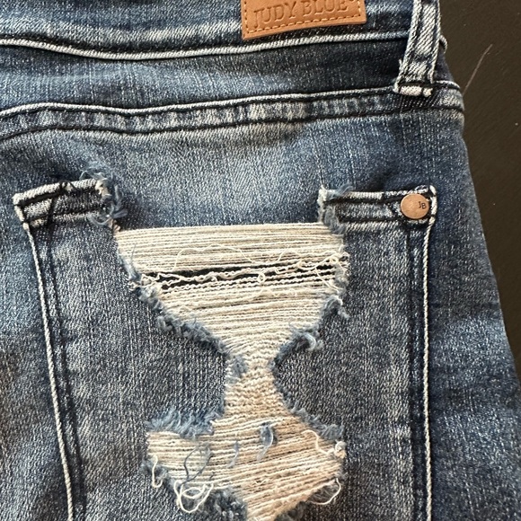 Judy Blue jeans - Picture 8 of 15